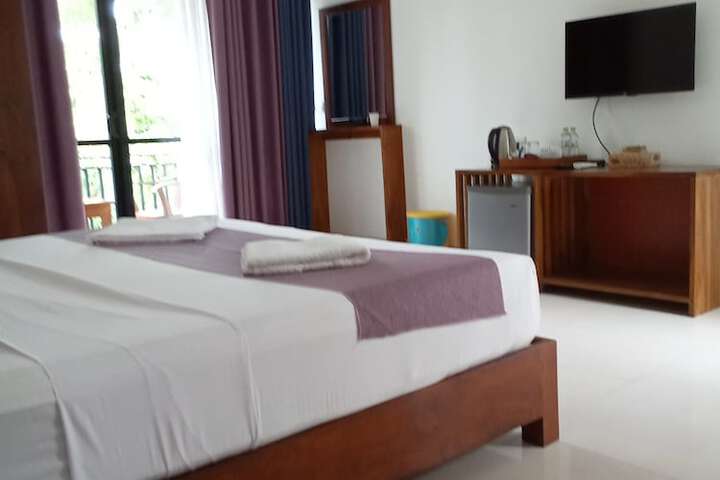 Room 15 of 62