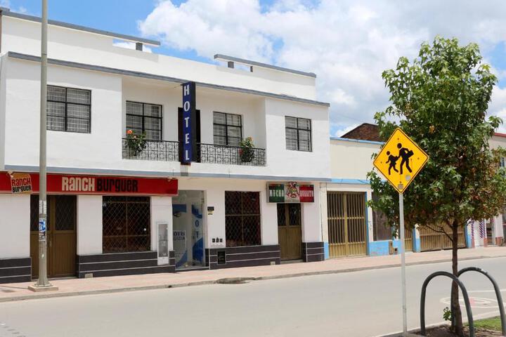 Photo of Hotel Abadia