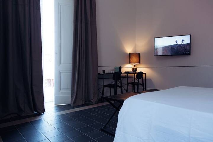 Room 26 of 91