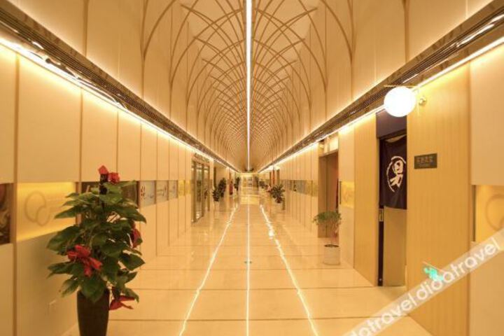 Hotel Interior 12 of 36