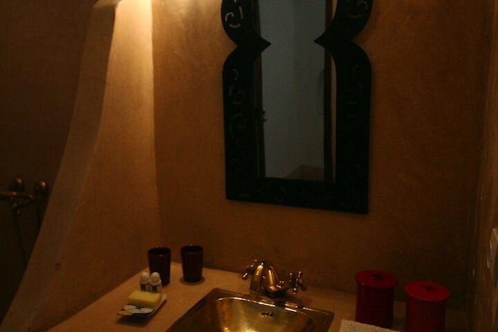 Room 21 of 57
