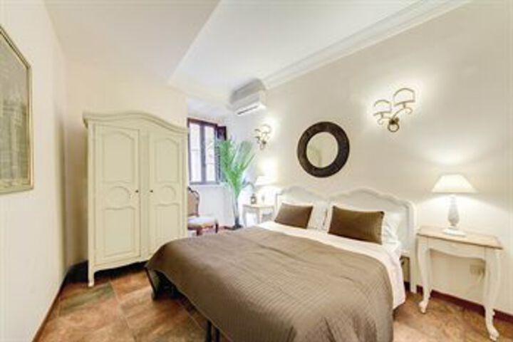 Room 12 of 29