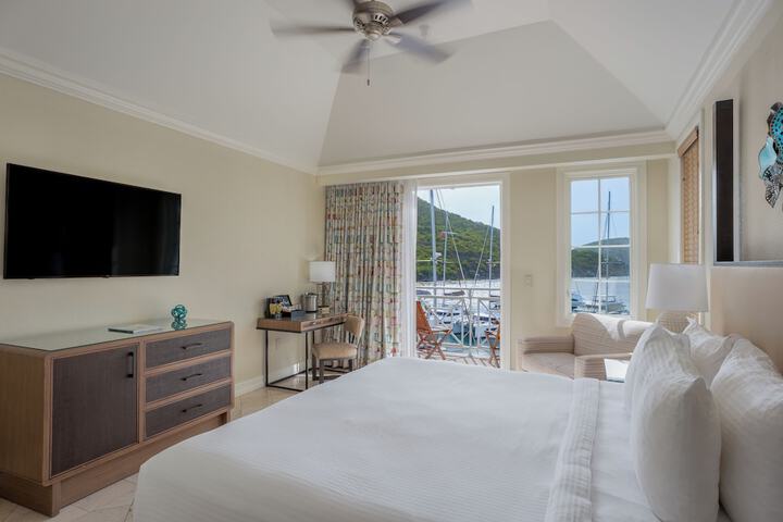 Room 52 of 209