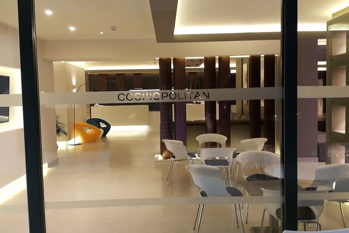 Entrance & Lobby
