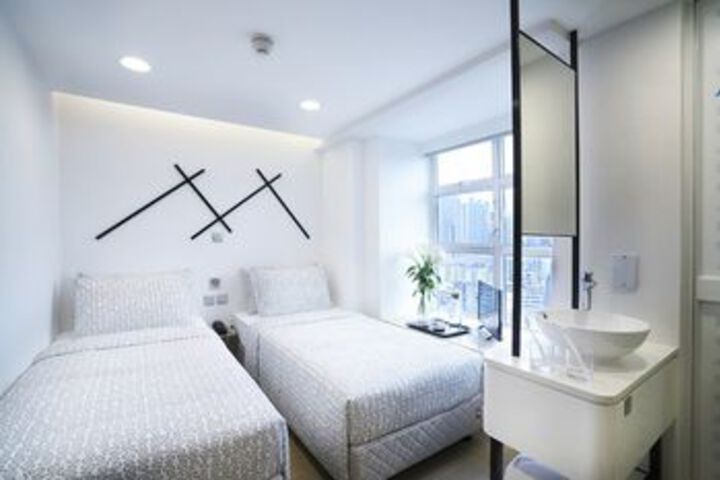Minimal Hotel Culture