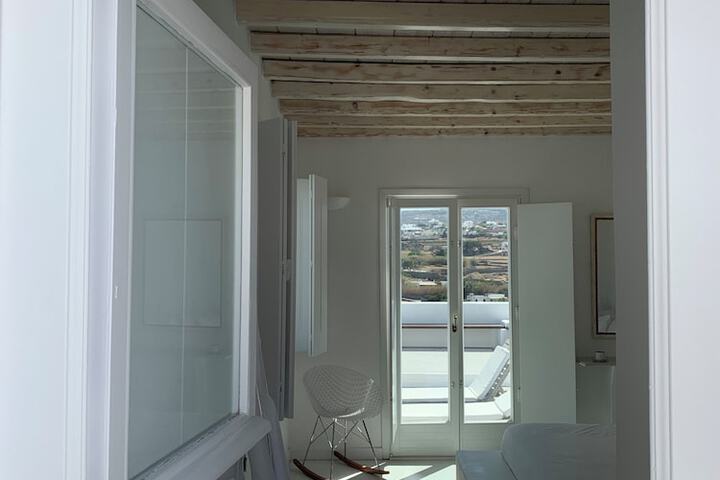 Room 47 of 90