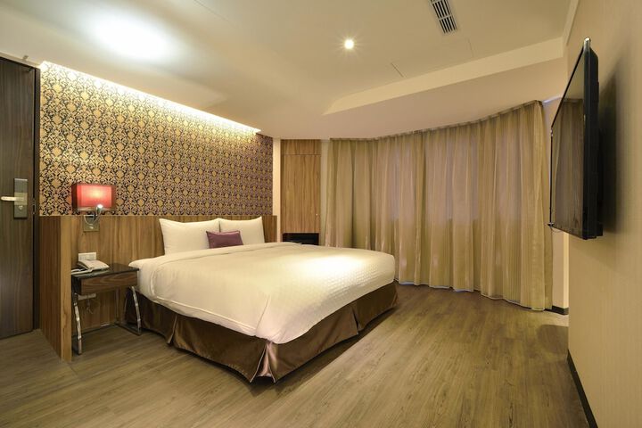 Room 6 of 40