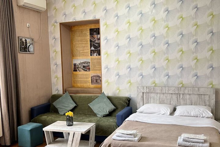 Room 18 of 30