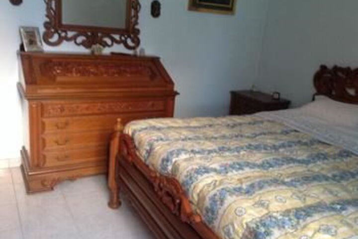 Room 8 of 26