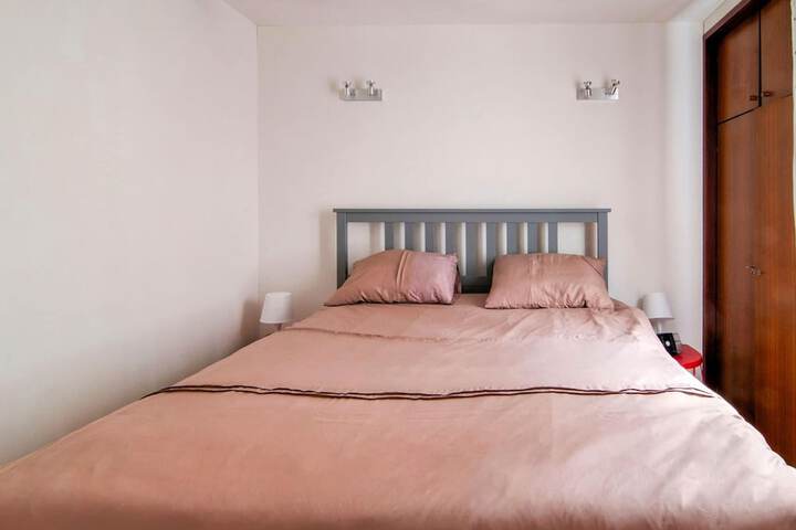 Room 6 of 32