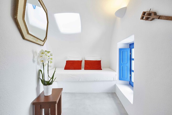 Room 6 of 170