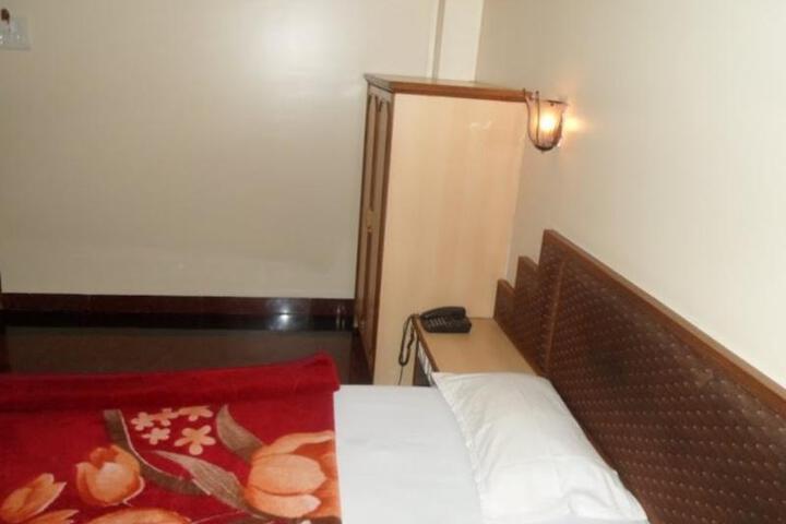 Room 3 of 5