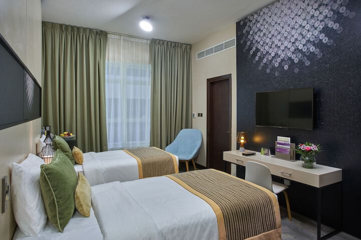 Room 7 of 43
