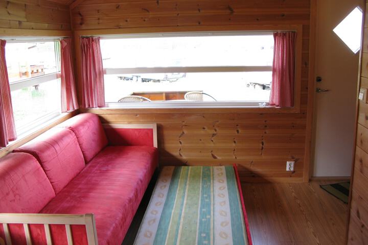 Room 11 of 24