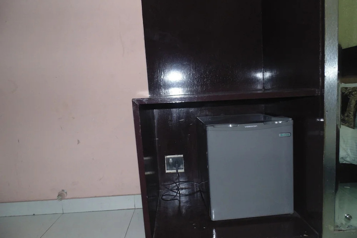 Room 3 of 12