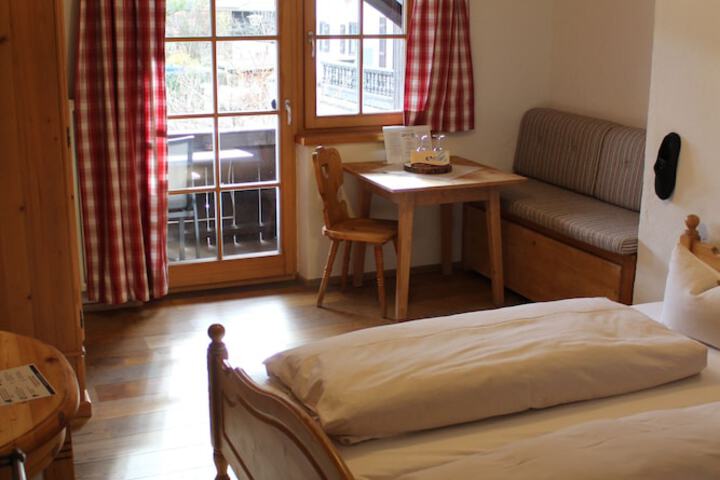 Room 8 of 46