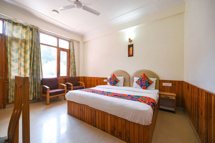 Room 14 of 28