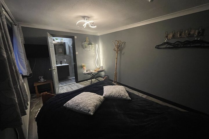 Room 10 of 51