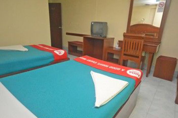 Room 6 of 23