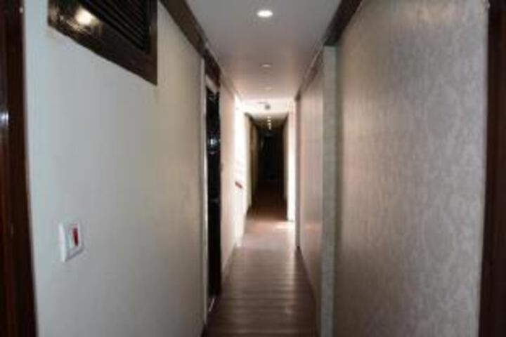 Hotel Basant