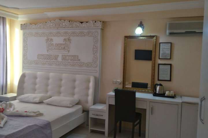 Room 7 of 43
