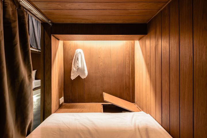 Room 16 of 45