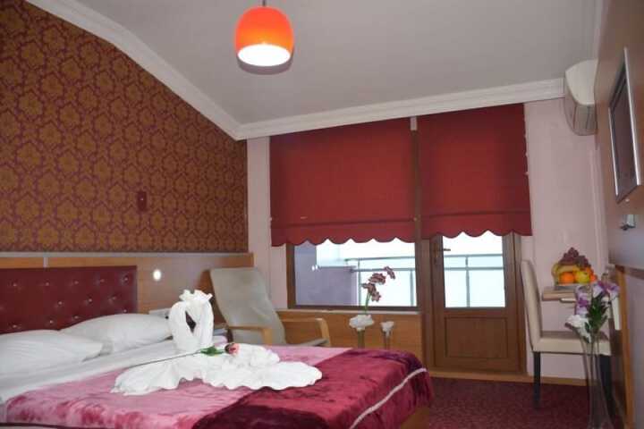Room 16 of 48