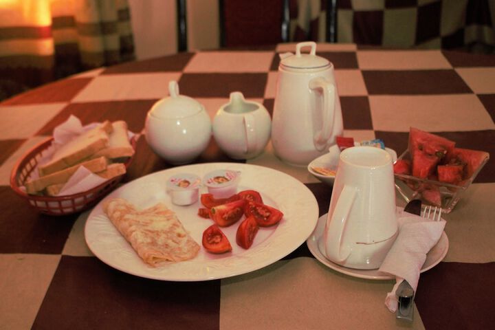 Breakfast/Coffee Service 28 of 36