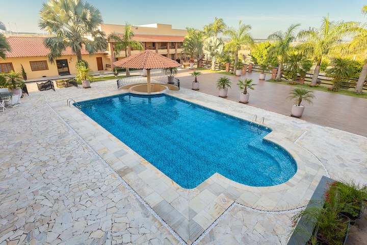 Pool 47 of 81