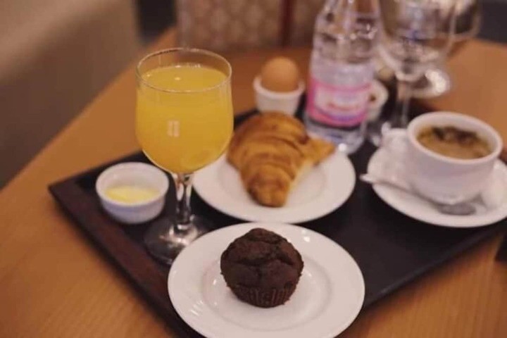 Breakfast/Coffee Service 16 of 21