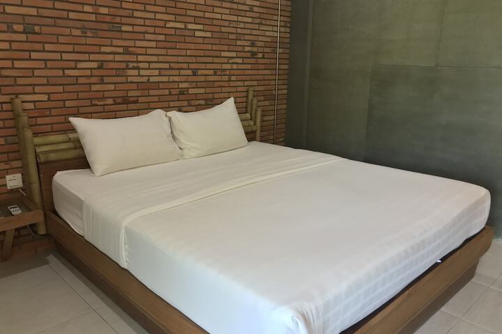 Room 14 of 53
