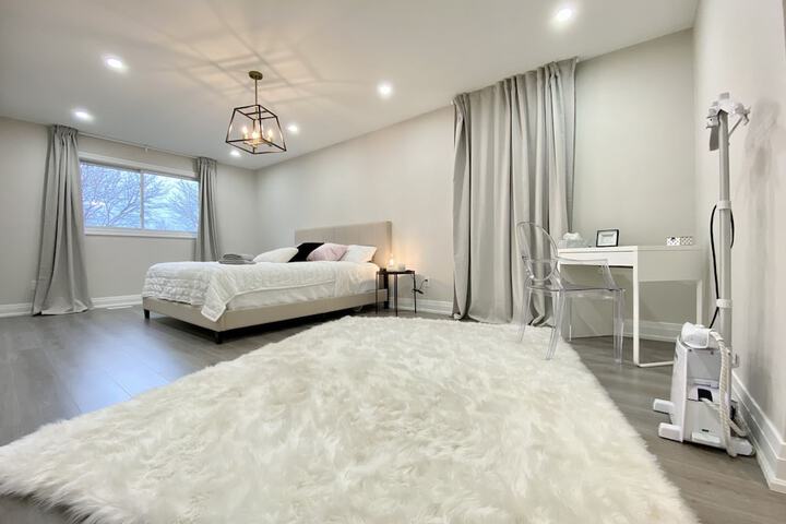 Room 13 of 54