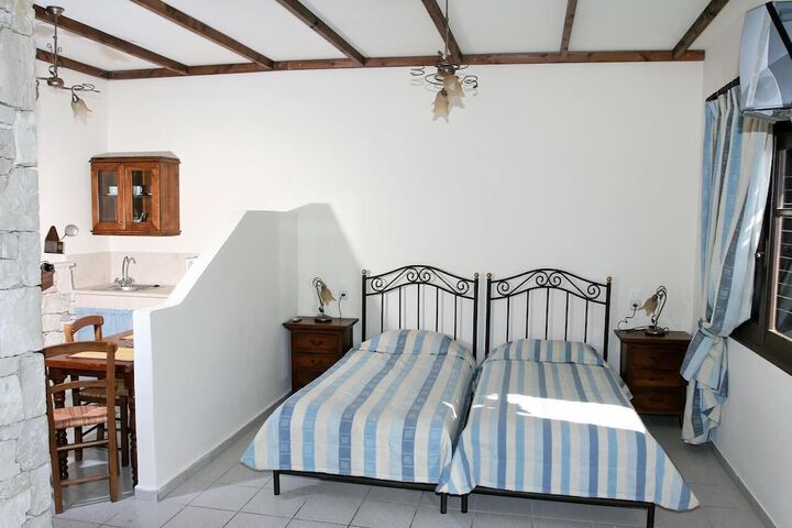 Room 3 of 23