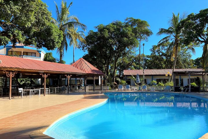 Pool 47 of 60