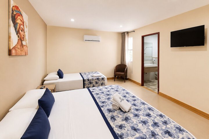 Room 6 of 44