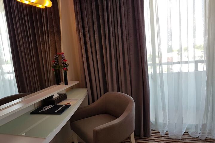 Room 16 of 60