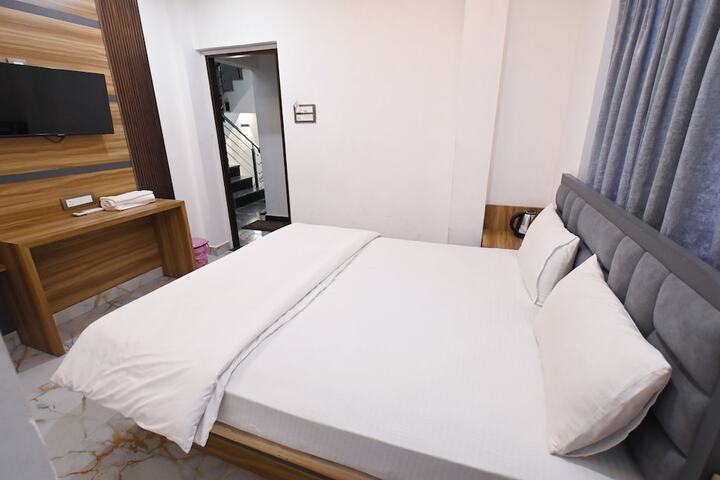 Room 7 of 29
