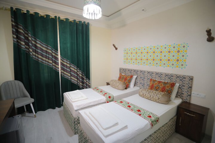 Room 33 of 58
