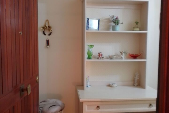 Room 11 of 17