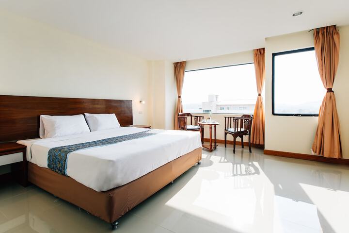 Room 30 of 76