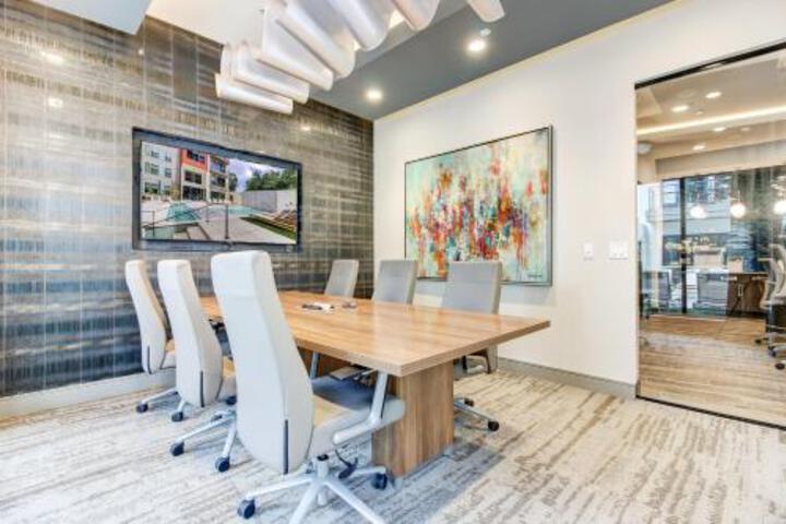 Business Center 20 of 52