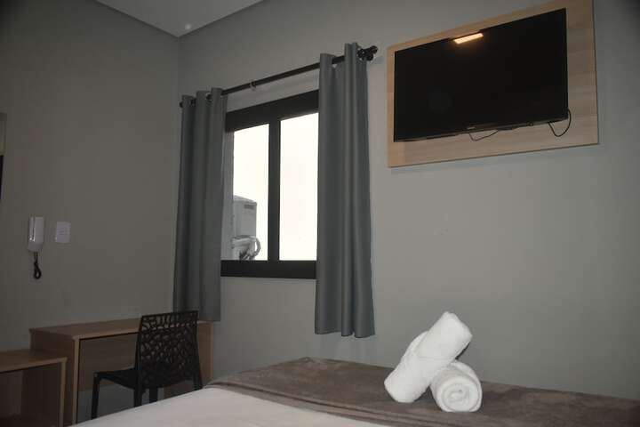 Room 9 of 33