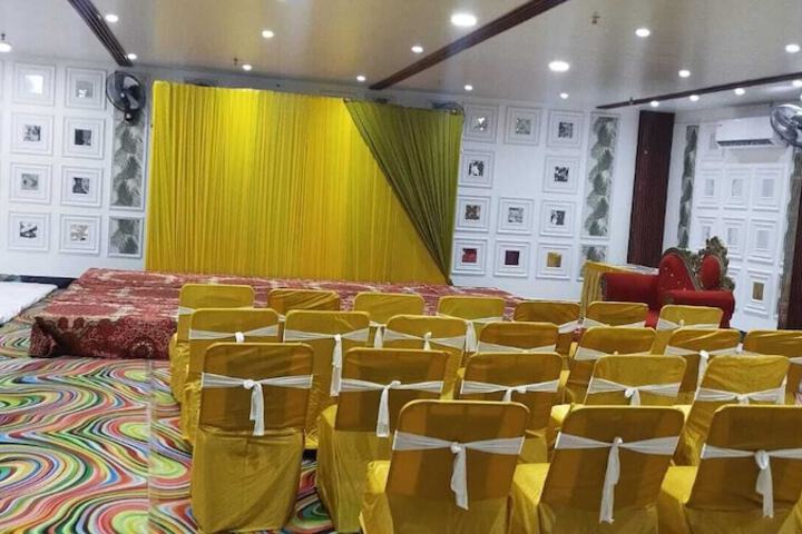Ballroom/Hall 16 of 25