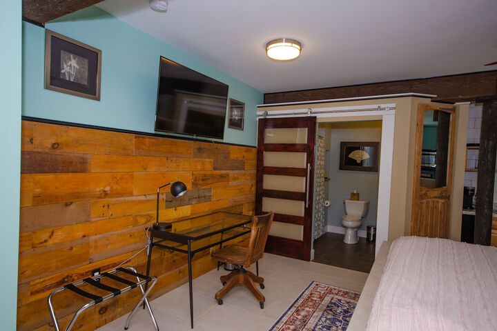 Room 7 of 40