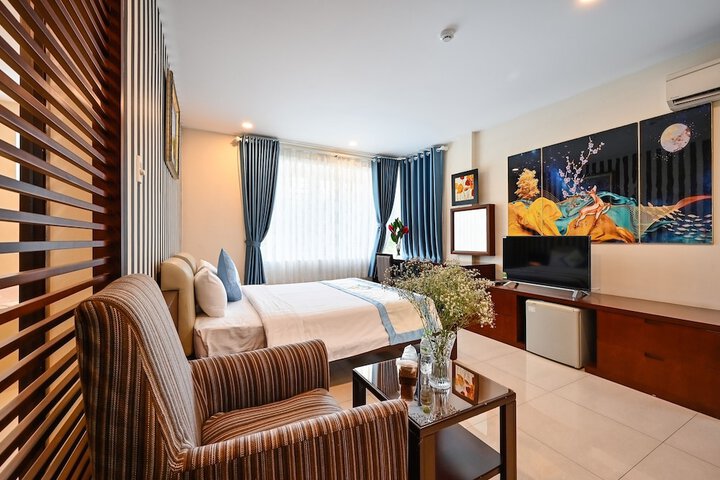 Room 32 of 47