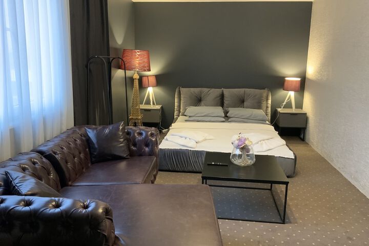 Room 34 of 78