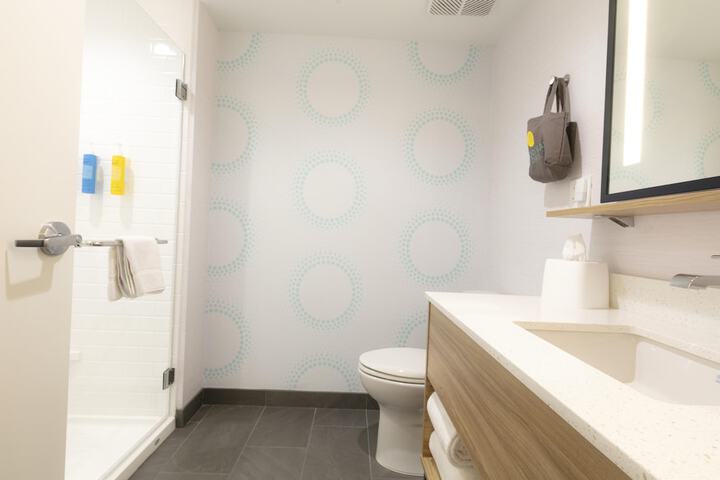 Room 12 of 22