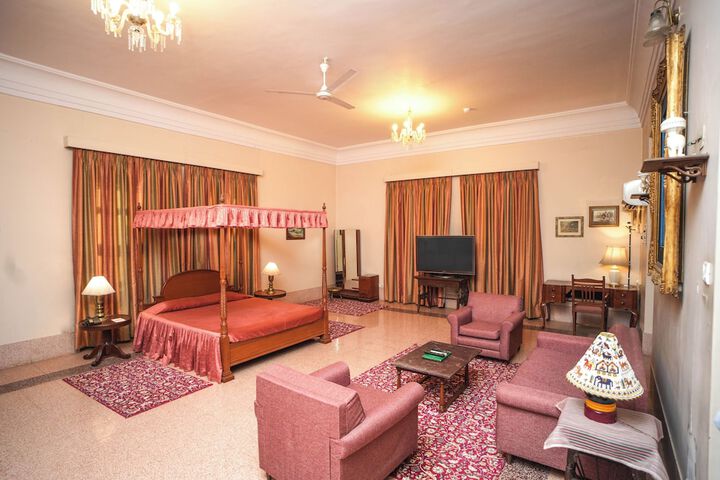Room 50 of 135