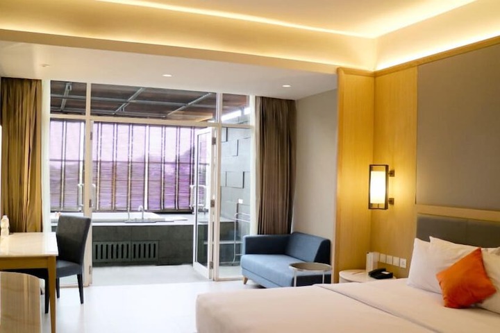 Room 19 of 47