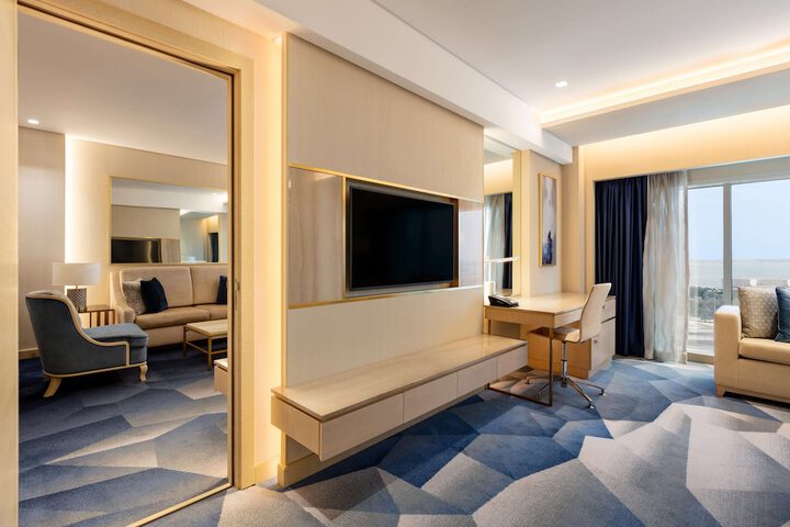 Room 53 of 269